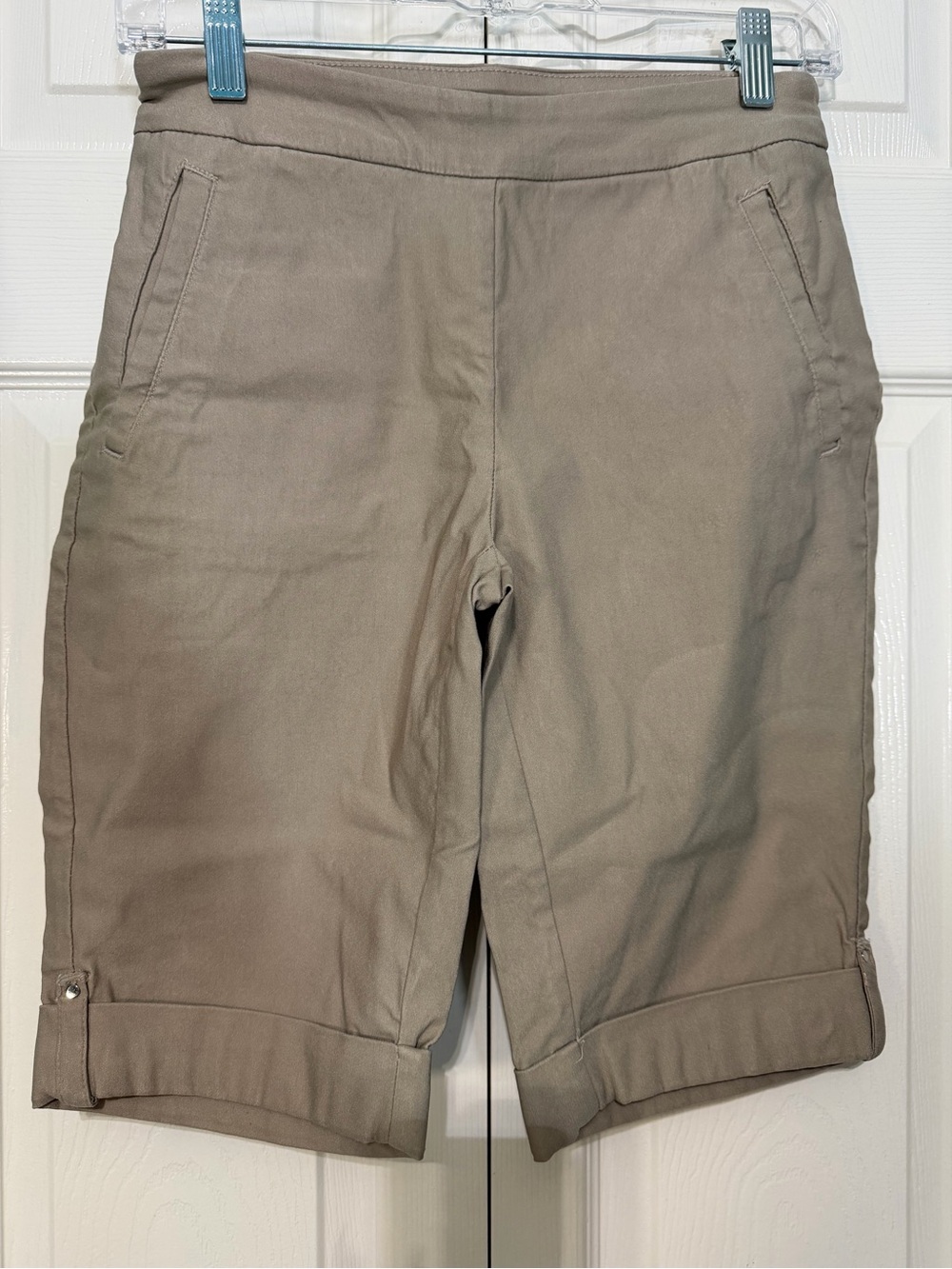 Coconut Row Women’s Khaki Roll-Cuff Shorts